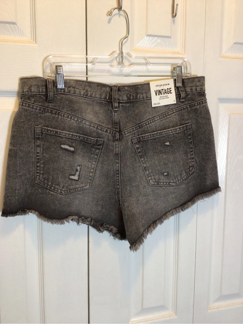 Refuge Chelsea Denim Shorts Womens 11 Black Distressed High Rise Jean Shorts NWT